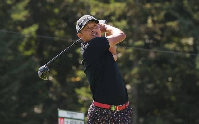 【セガサミーカップ2022】岩田寛、単独首位キープでサンデーバックナインへ　大槻智春は猛チャージで2位浮上