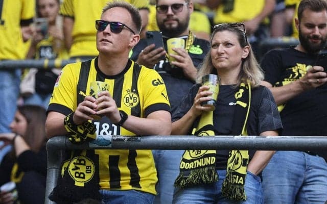 89分から3失点で逆転負けのドルトムントへファンがチクり「ブックメーカーは利益を上げた」「ノーハーランド、ノーパーティー」