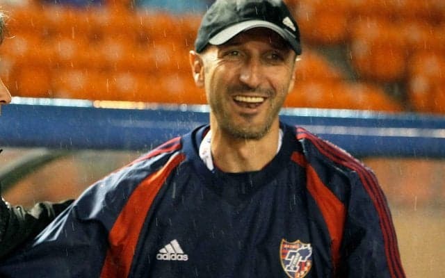 「胸熱！」「懐かしすぎます！」10年前のFC東京の主軸と監督が肩を並べた懐かしショット「大好きなメンバー」