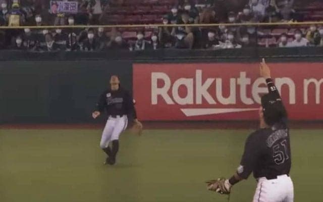 凡フライなのに…まさかの外野手動けず　決勝打になった“悲劇”は「観ててびっくり」