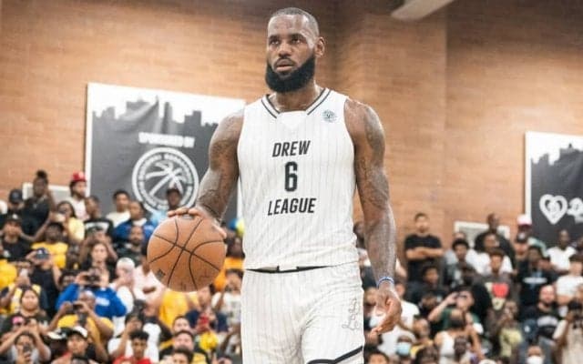 レブロンやテイタムらがクロフォード主催のプロアマリーグに参戦