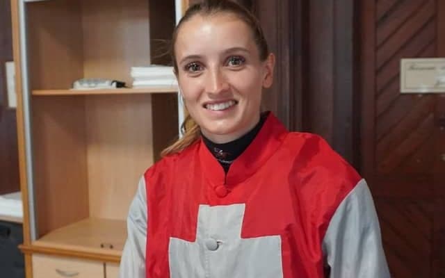 フランスの実力派女性騎手コラリー・パコー騎手に独占取材！ WASJへの意気込みを語る