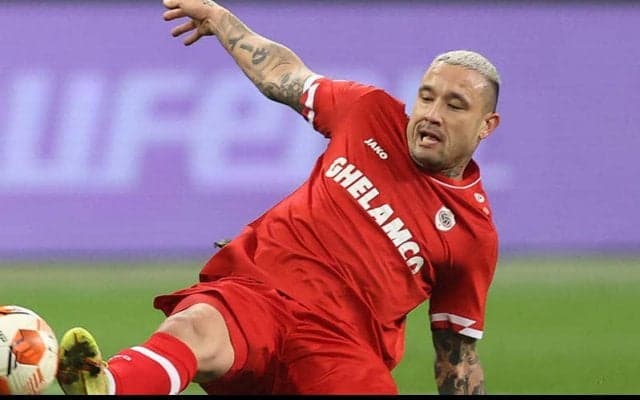 ナインゴラン、ワイナルドゥム負傷離脱のローマに逆オファー？