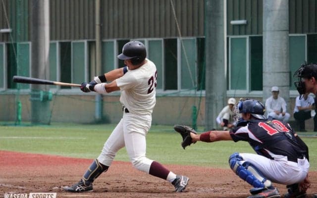 中盤に勝ち越し打が飛び出し、神奈川大との接戦を制す/神奈川大戦