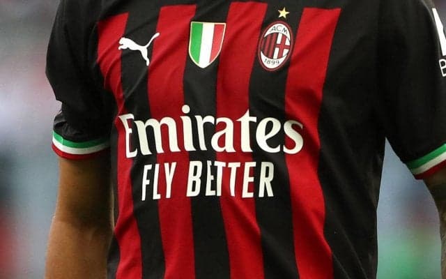 「最高かっけえ」「ひどいゴミ」連覇目指すミラン、オリーブグリーンの3rdユニにファンは二極の意見