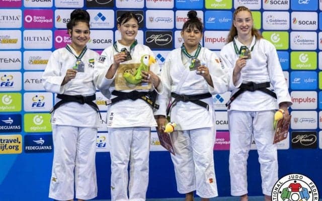 世界ジュニア選手権に黒田と中野が出場　個人戦で黒田が金、中野が銀メダルを獲得