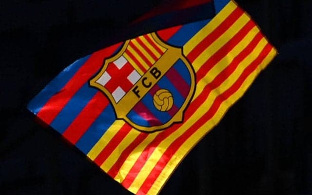 バルサの3rdキットで革命が！ レアルを考え避けてきた白にも見える“グレー“にサン・ジョルディの十字がデザイン