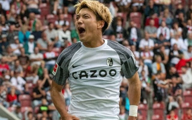 「1杯じゃ止まらんよ」堂安律がオフに「CM級のビール飲みっぷり動画」披露! 地元・尼崎で見せた「飾らない姿」