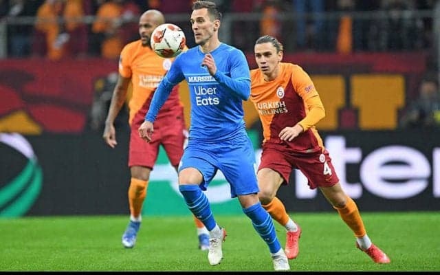 ユベントス移籍のミリクがトリノ入り！　クラブ公式SNが到着明かす