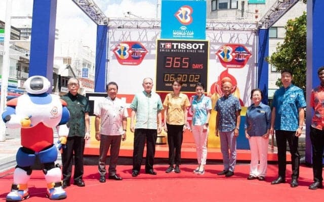 FIBAワールドカップ2023まであと1年 – 沖縄でカウントダウンクロック除幕式