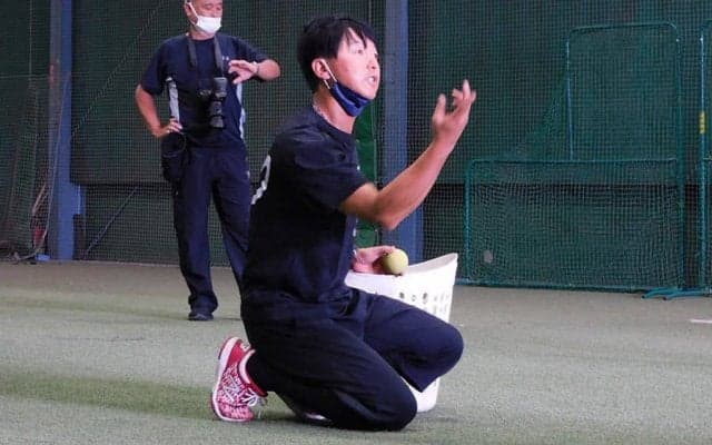 初心者も“楽しさ倍増”するゴロ＆フライの捕り方　少年野球の名将が伝授するコツ