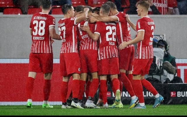 堂安vs浅野の日本人対決はフライブルクに軍配！敗れたボーフムは4連敗…《ブンデスリーガ》