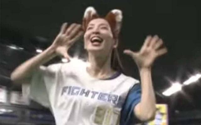 人気女優の「キレと美しさが最強」　耳＆しっぽつけた“ガチダンス”は「綺麗すぎ」