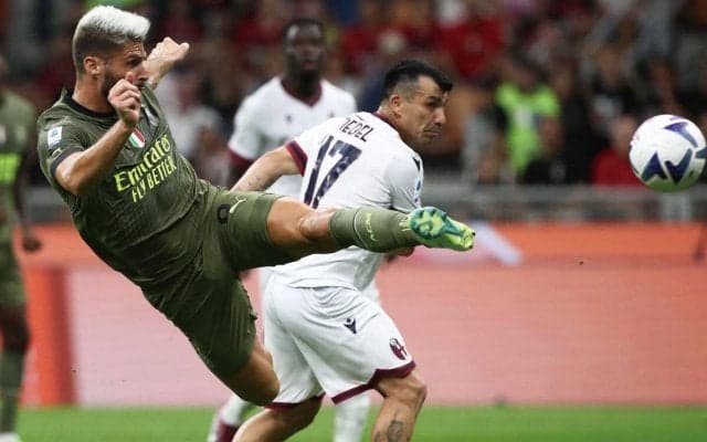 ジルーの左足ジャンピングボレーが炸裂！ ミランも完勝収め、暫定ながら首位に浮上！