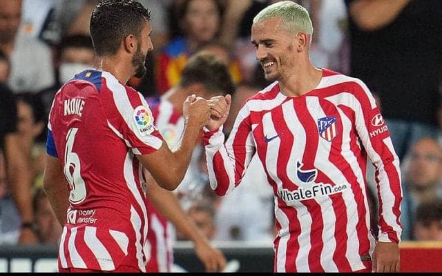 闘将対決はシメオネ・アトレティコに軍配！　途中投入グリーズマン弾でバレンシア撃破《ラ・リーガ》