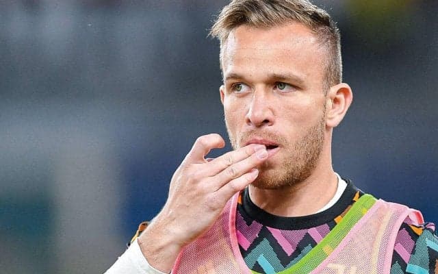 ユーベで構想外のアルトゥール、残る選択肢はスポルティングのみ？