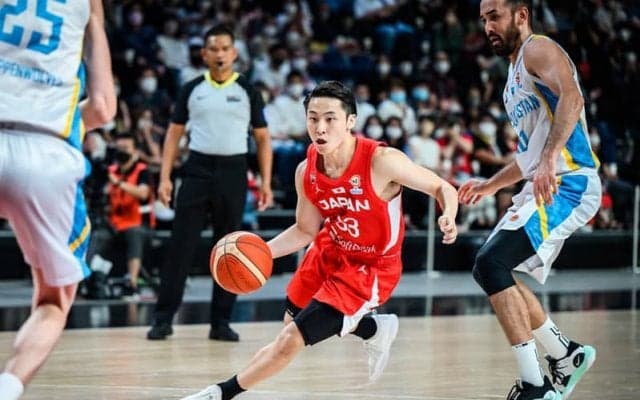 日本がカザフスタンに25点差勝利…3P低調も河村や張本らを筆頭とした好ディフェンスで試合を制す