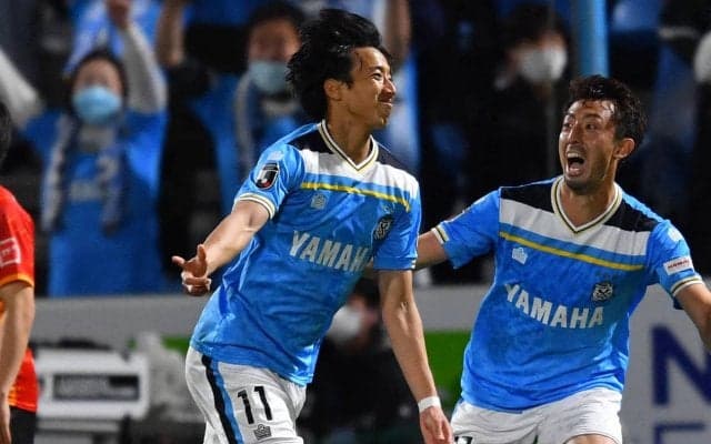 大津祐樹の子供は将来鉄道マンに?!　新幹線・ドクターイエローに興味津々「すごいウットリ」「その姿にキュン」