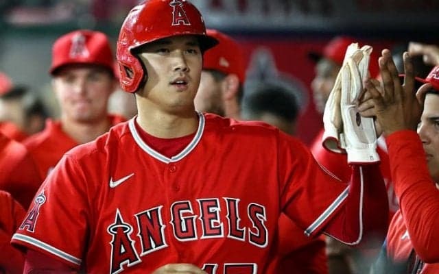 大谷翔平、快足飛ばしてレフト前を二塁打に！異次元な投打の数字に米記者脱帽「こんなのありかよ！？」