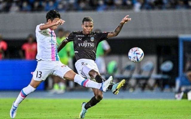 「理不尽カウンター」「見えて出してるのがすごい」川崎Fの“神パス→スーパーループ弾”に驚愕の声続々！ 「中東クラブの引き抜き」を警戒すべき超テクゴール