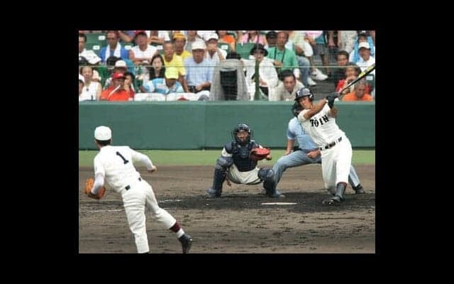 斎藤佑樹は夏の甲子園２回戦で中田翔擁する大阪桐蔭との対戦が決まった瞬間、確信した。「一気に優勝が見えてきた」