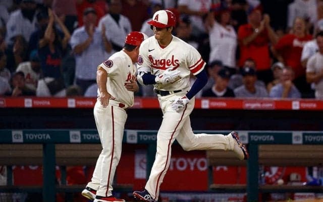 【MLB】大谷翔平の雄叫びV弾は「スターが立ち上がった」　監督代行、満員に「素晴らしい日」