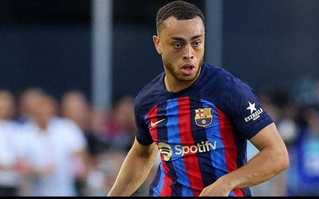 バルサで構想外のセルジーニョ・デスト、買取OP付きでミラン移籍へ