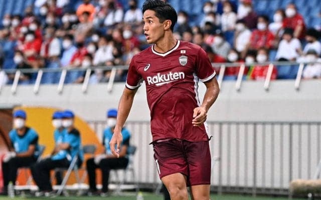 「シリーズ化決定！」「モデル雑誌みたい」神戸のFW武藤嘉紀がオフショット公開「ヘアーカット後の3コマ」