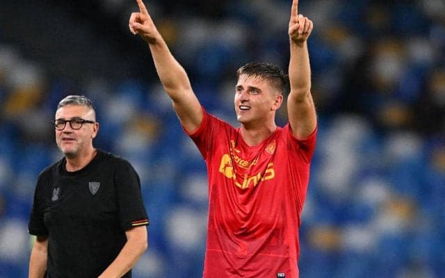 「左足が理不尽すぎる」ミランの逸材がレンタル先でナポリ相手に衝撃ゴラッソ「コロンボ・ロケット」