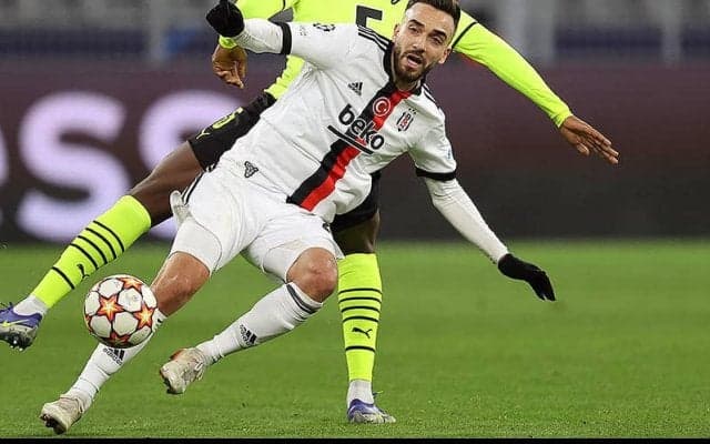 シャルケがトルコ代表FWカラマンを獲得！