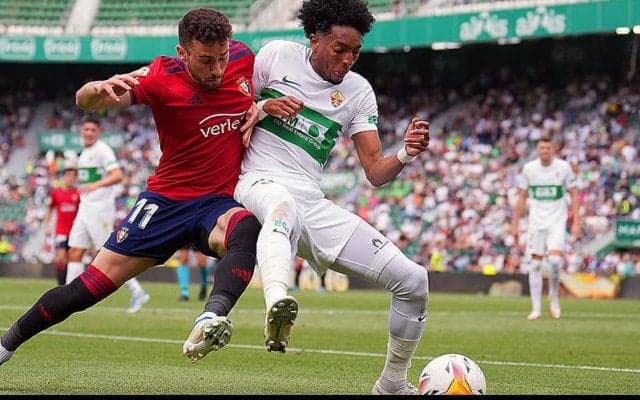 ビジャレアルがエルチェDFモヒカを獲得！　エストゥピニャンの穴埋め補強に