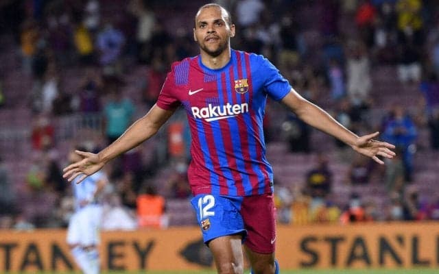 バルサと契約解消のブラースヴァイトがエスパニョールに3年契約で加入！