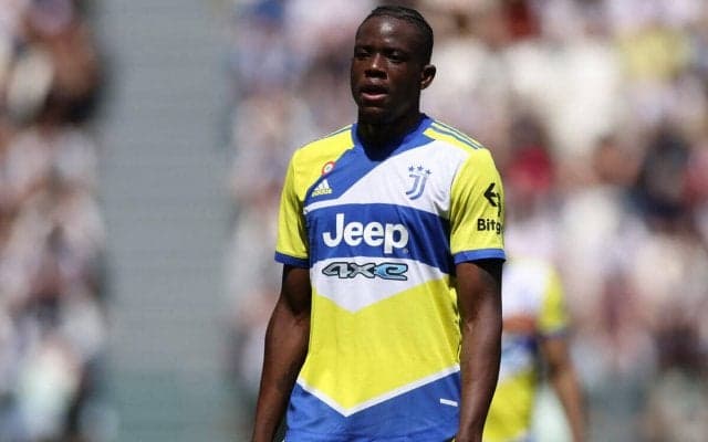 チェルシーが中盤補強！ ユベントスからスイス代表MFザカリアをレンタルで獲得