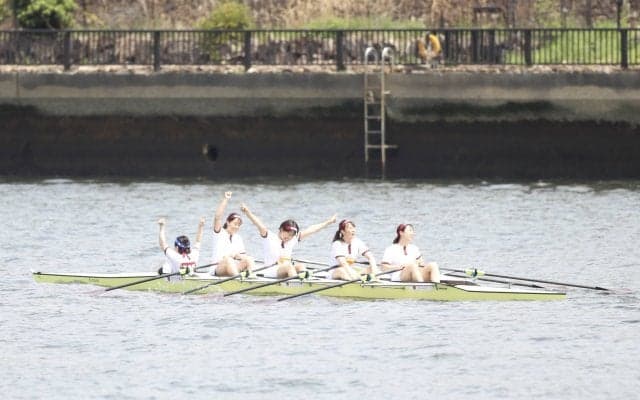 対校エイト、王者に返り咲く