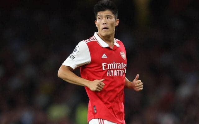 「特別な才能はない」アーセナルで輝く冨安健洋、昨夏の移籍は「迷いはゼロだった」、アルテタ監督は「これまでで最高の監督」