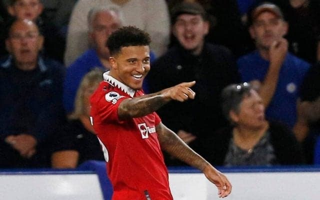 1万3000超いいね！ マンUのイングランド代表FWサンチョのゴールが｢氷のようにクール｣と｢大反響｣!! レスター戦で決めた｢決勝ゴール｣