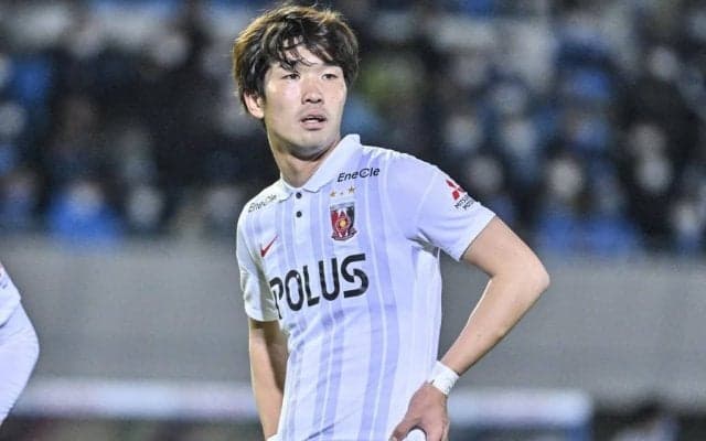 【浦和レッズ】警戒していた鹿島の「クロス攻撃」で失点。「5-3-2変更」が功を奏し、岩波の「ニアそらし」で追いつくも逆転ならず