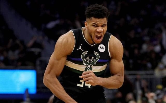 『ESPN』によるオフの調査結果が公開…ベストプレーヤーにアデトクンボ、優勝候補筆頭は？