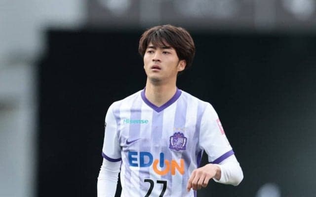 「ホームランの実況みたい」「これは現地で見たかった」広島MF川村拓夢の”60メートル弾”にファン歓喜! 勝利を決定づける後半ATゴール