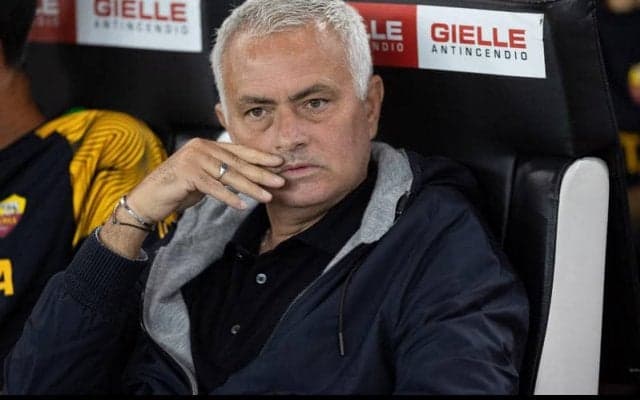 4失点で今季初黒星のローマ…モウリーニョ監督「4試合を0-1で負けるより、1試合を0-4で負ける方が良い」