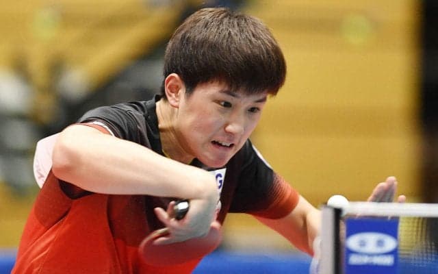 張本智和 中学2位の渡部に貫禄のストレート勝ちで初戦突破【卓球 全農CUP TOP32】