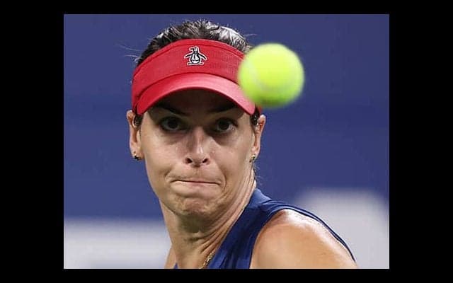 トムヤノヴィッツ 8強進出