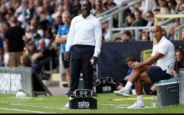 英3部バートン、成績不振でハッセルバインク監督を2度目の解任