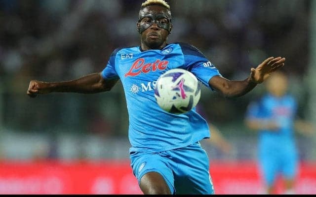 ナポリ、オシムヘンが筋肉の問題で全体練習を欠席 CL初戦のリバプール戦を欠場か