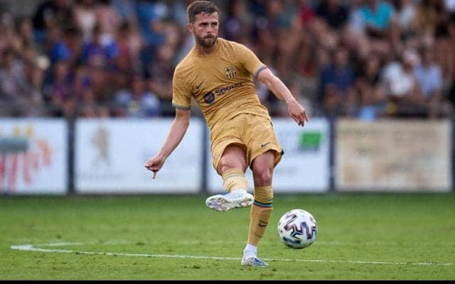 ピャニッチに中東クラブからオファー、バルサは売却容認で本人次第か