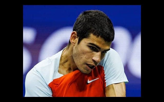 アルカラスが熱戦制し8強