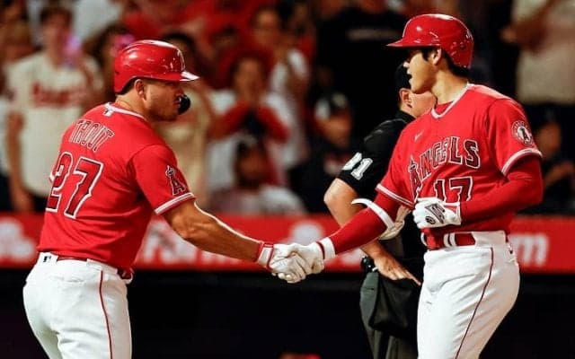 「同シーズンに達成したのは初だ！」大谷翔平＆トラウトの競演弾に米記者熱狂！３０ＨＲ到達で快勝を後押し