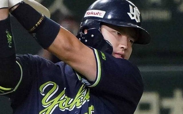 村上宗隆が52号、野村と落合に並ぶNPB歴代6位　2試合連続弾でシーズン60発ペース