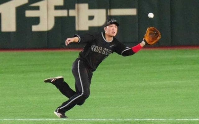 坂本勇人は「何回惚れ直させるのだ」　“忍者好捕”からの笑顔が「セ界一イケメン」