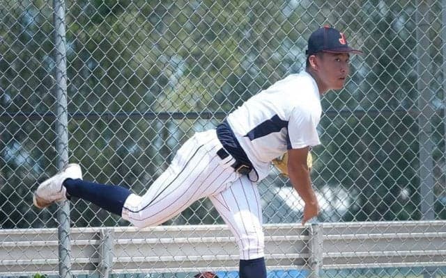 【侍U-18代表】「ワニ注意」に大興奮、カメラマン“デビュー”も…U18主将山田らが米国調整スタート